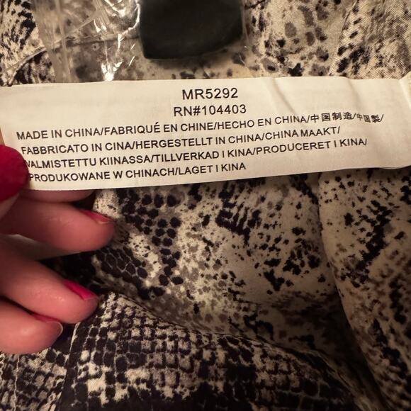 Moon River Snakeskin Print Pants with Belt – NWT – Size M - Picture 7 of 7